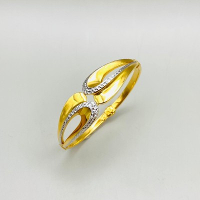 STM bangle