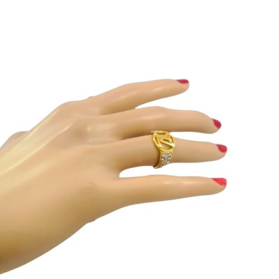 LA DIVA ring