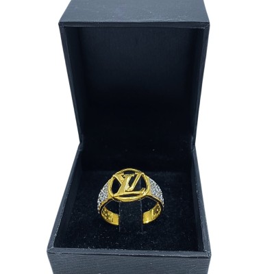 LA DIVA ring